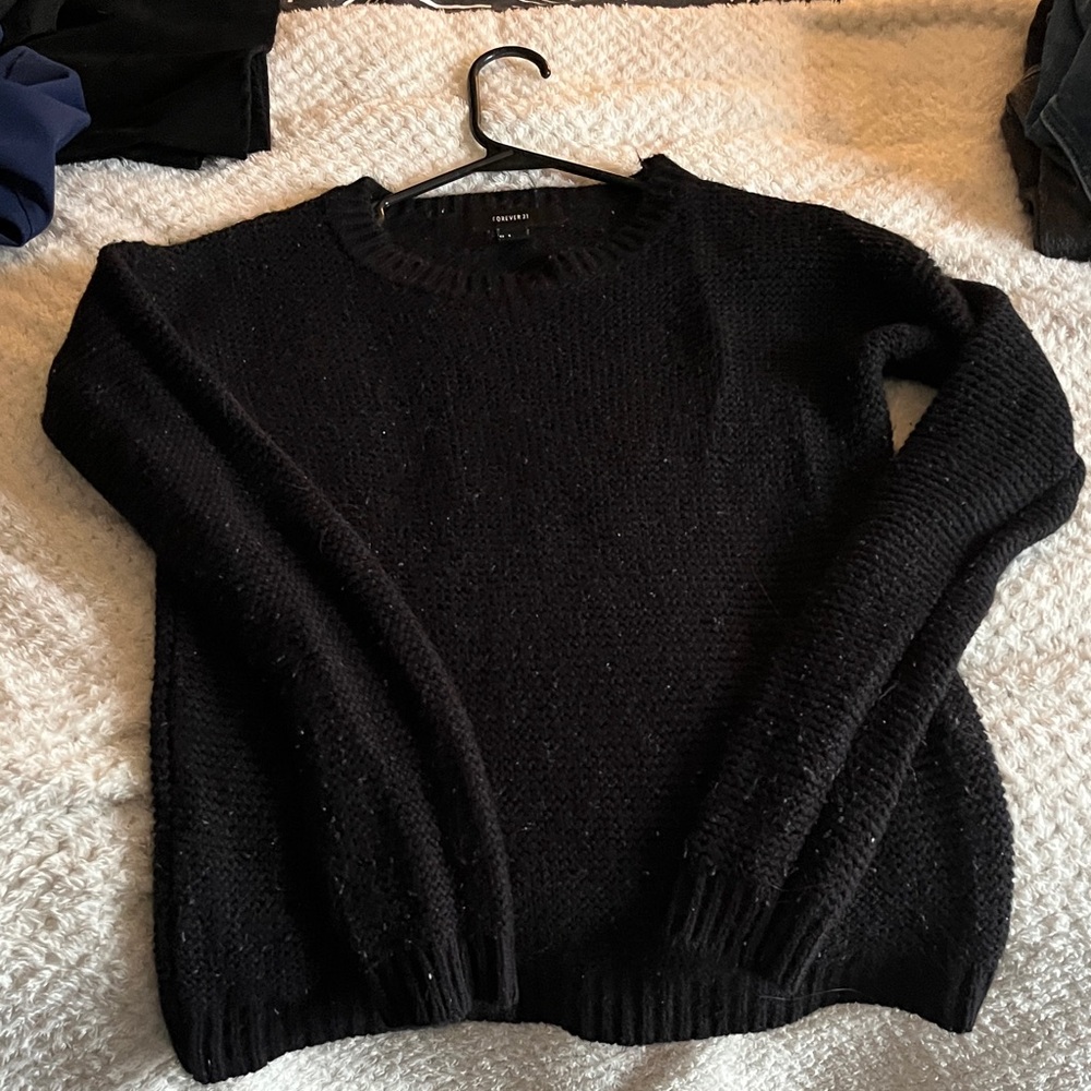 Forever 21 Classic Black Crew Neck Sweater